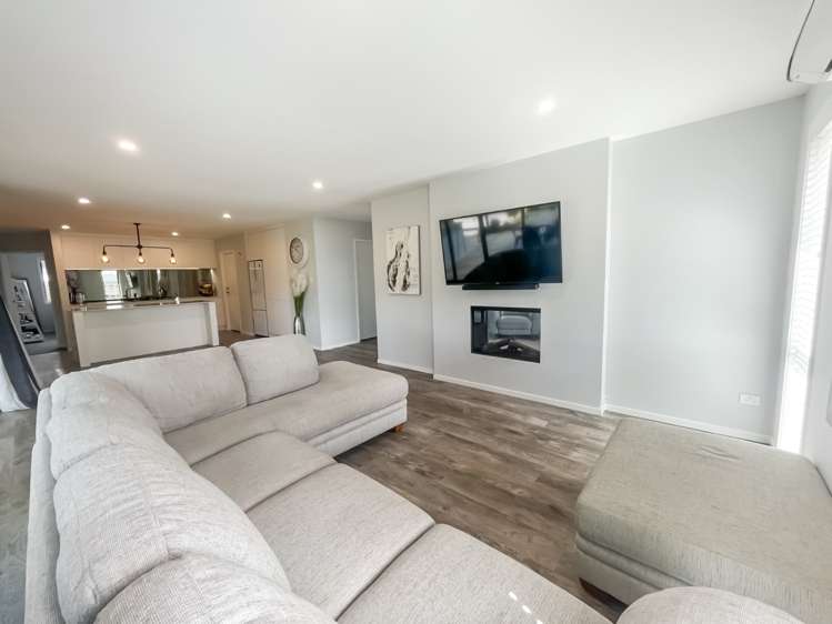 17 Cyprus Place Fitzherbert_5