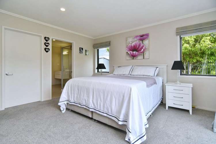 3 Orewa Close Parklands_17