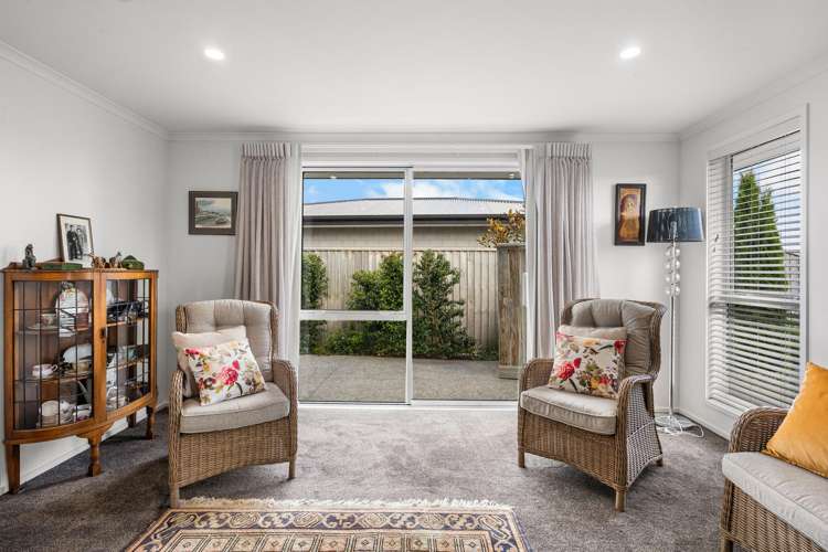 32 Whitehorn Drive Lincoln_11