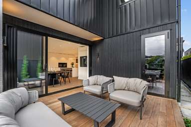32A Upland Road_2