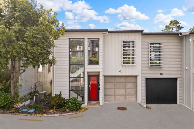 Perfect Starter Home in Albany!