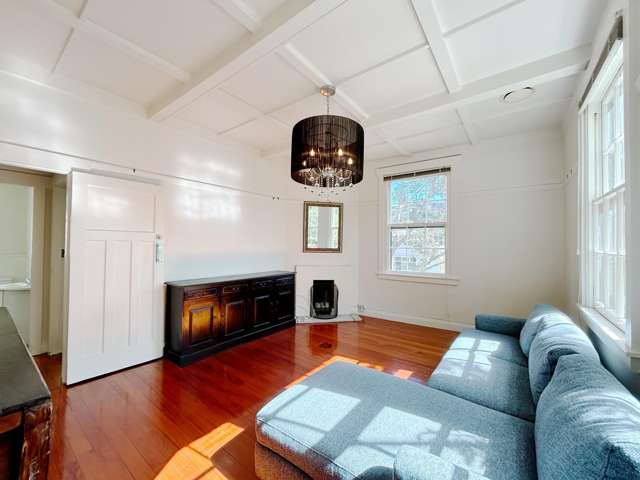 Charming Apartment Gem on Newton Road, Mount Eden!