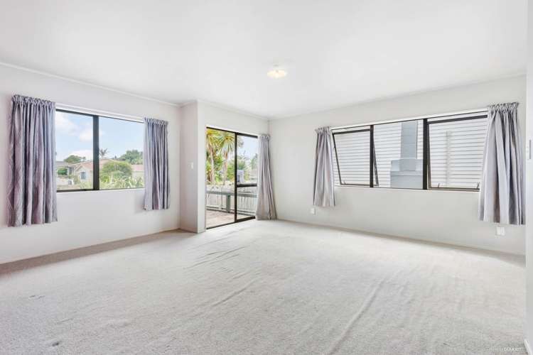 2/13 Warriston Avenue Waiuku_3