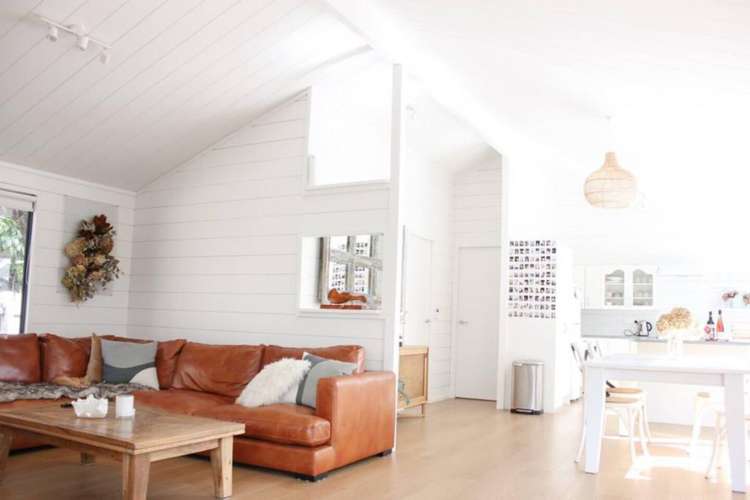 4 Beach Road Manly_23