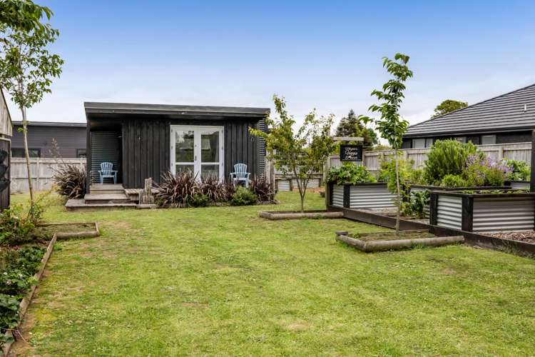 57 Fenton Street Stratford_23