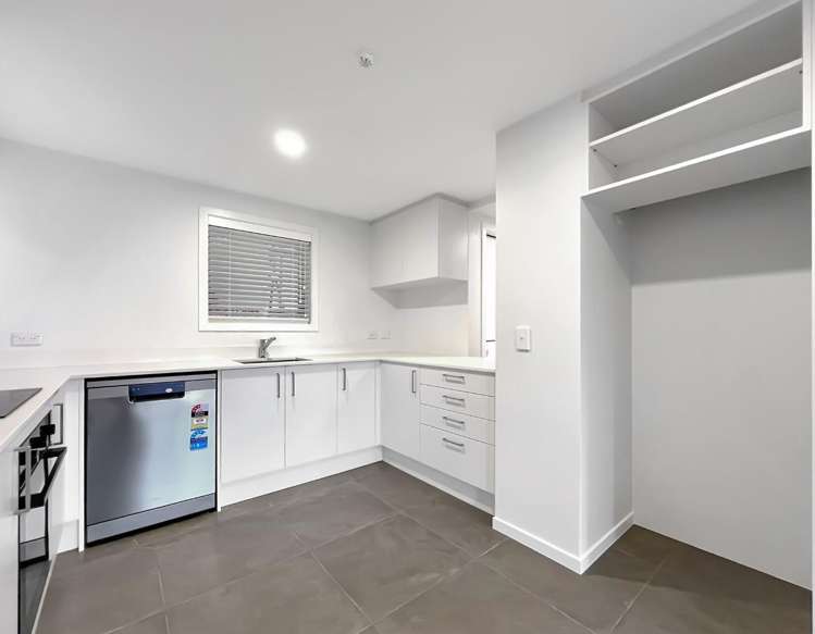2B/20 Morning Star Place 2798_2