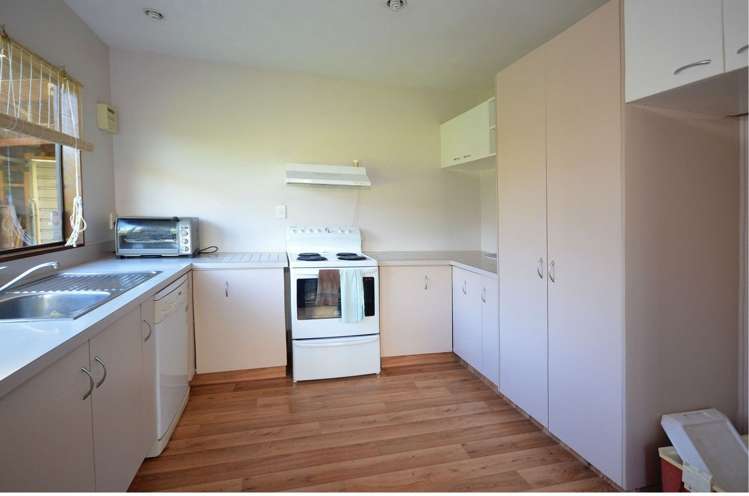 1b Stephens Place Hairini_6