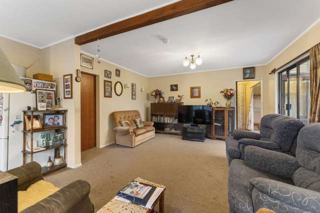 81 Norfolk Crescent Otaki Beach_2