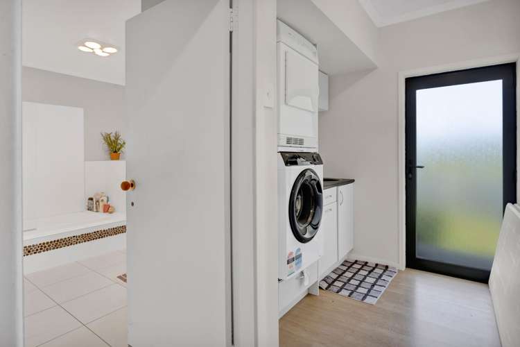 51 Sole Road Ngaere_23