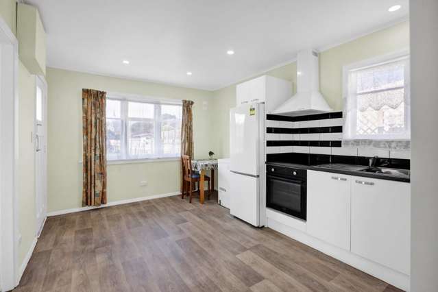 16 Grey Street Hawera_2