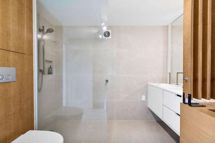 1000 East Coast Road Northcross_13