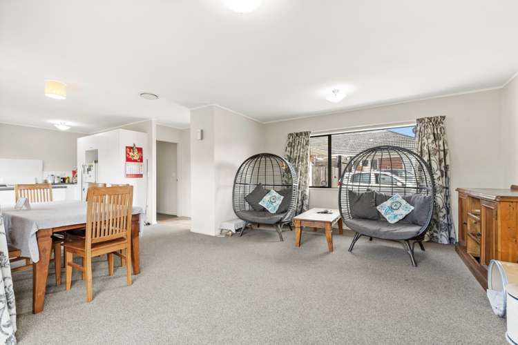 2/8 Laurie Avenue Papakura_5