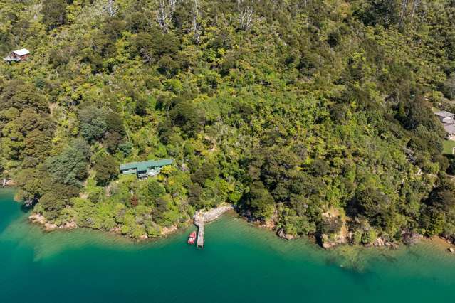 110 Lochmara Bay Marlborough Sounds_4