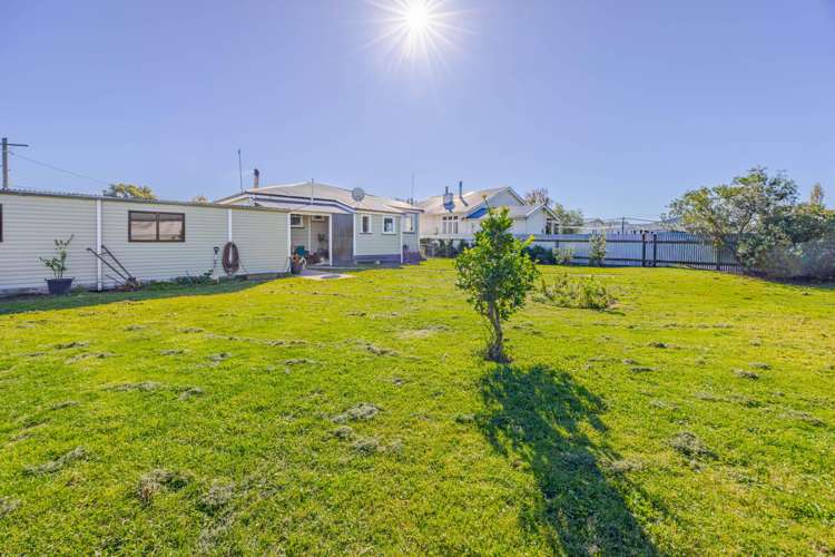 8 Russell Street Otane_15