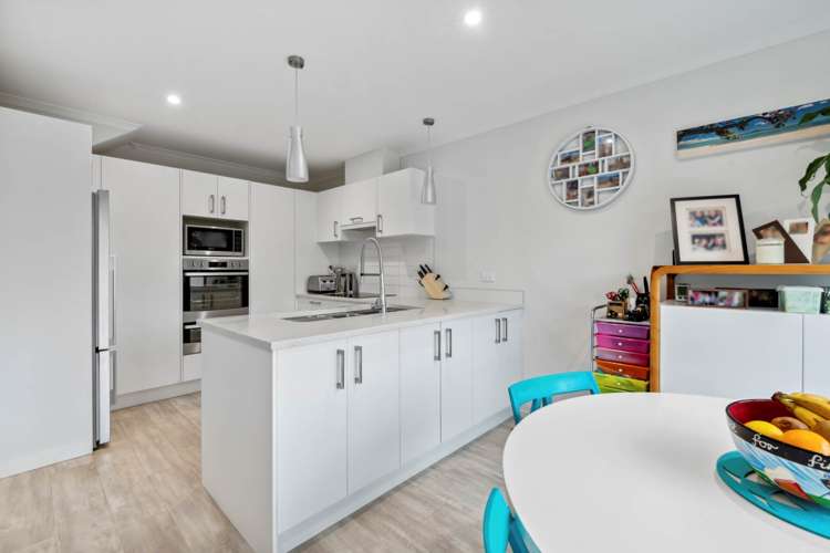 21 Karauria Lane Orewa_6