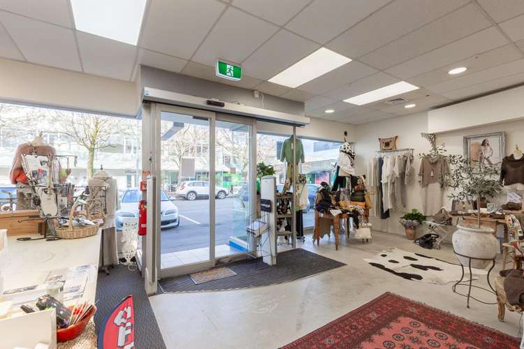 2/2-8 Queen Street Blenheim_10