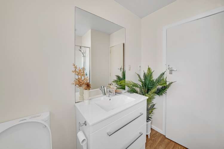 2/118 Geraldine Street Edgeware_13