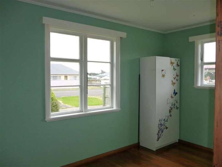 16 King Street Opunake_6