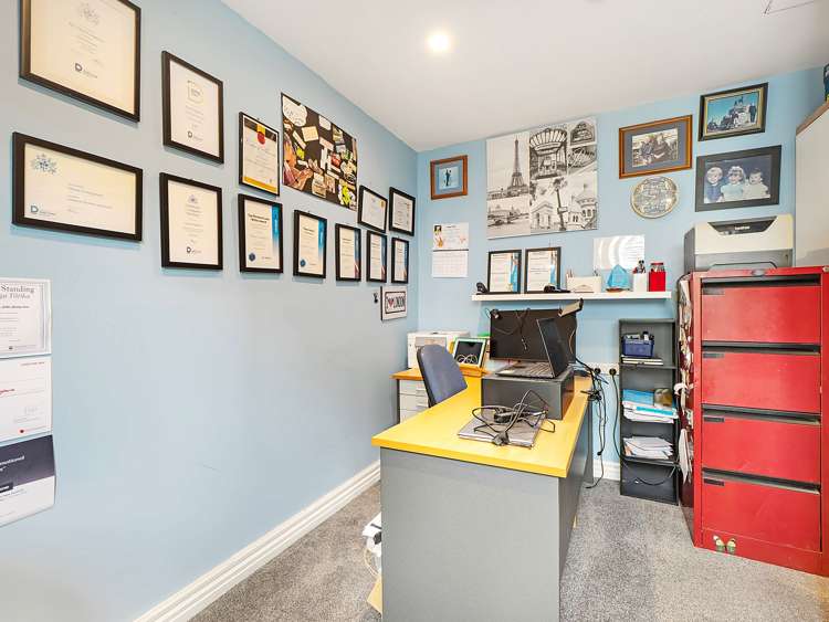 297 lake terrace road Burwood_21