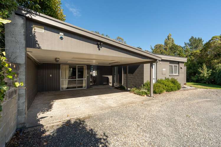 24 Splitt Avenue Glenview_19