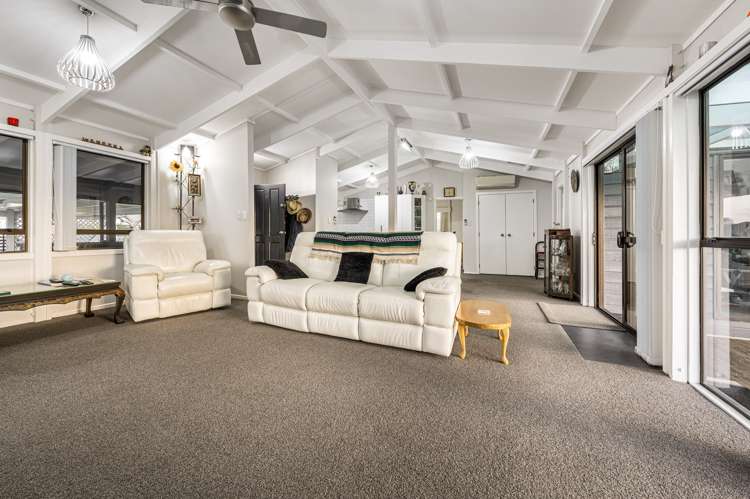 2 Charles Prevost Drive The Gardens_11