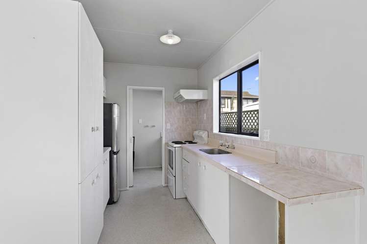 2/65 Wakefield Street Alicetown_7