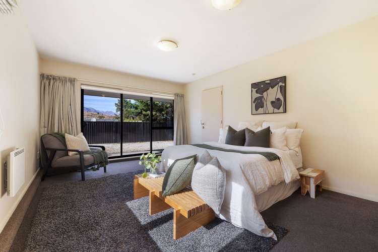 37 Larch Hill Place Queenstown_17