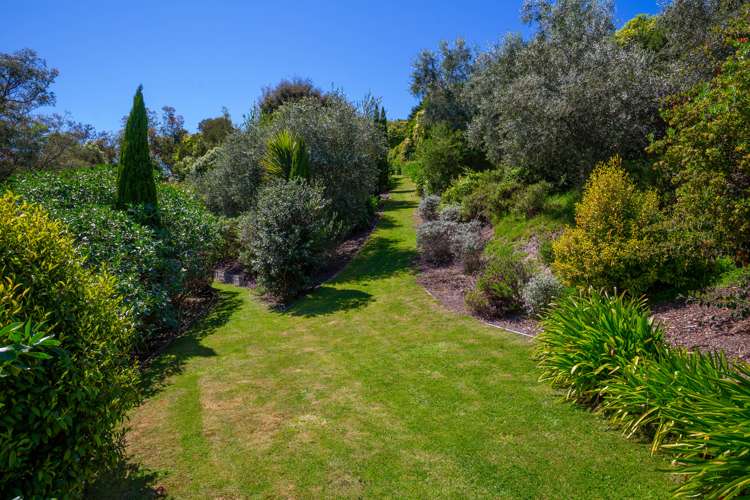 332 Princes Drive Britannia Heights_33