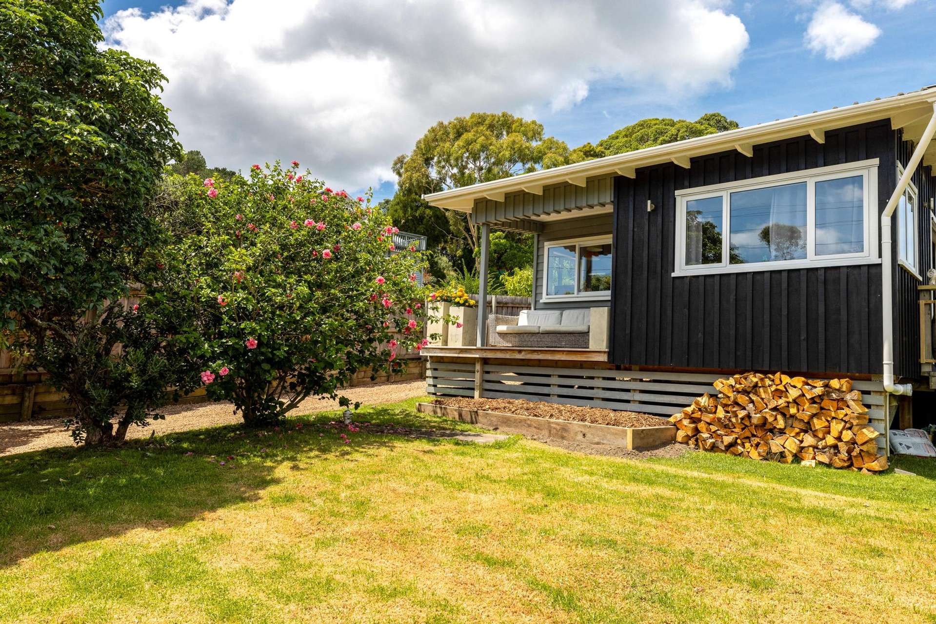 8 Waiata Road Onetangi_0