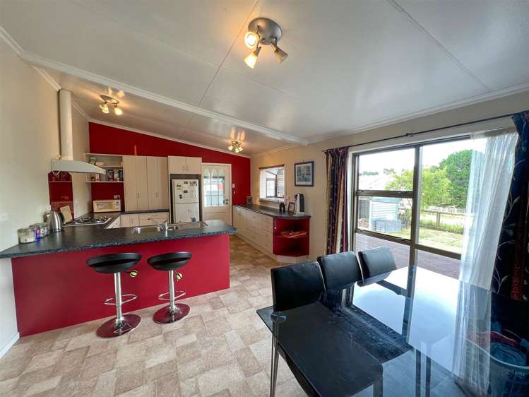 8 Edinburgh Street Dannevirke_4