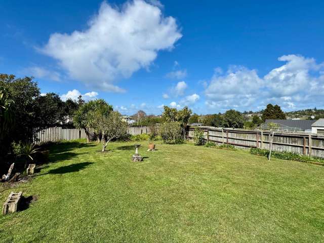 2/4 Stottholm Road Titirangi_3