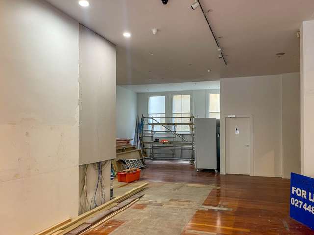 Shop 2/98-102 Albert Street City Centre_4