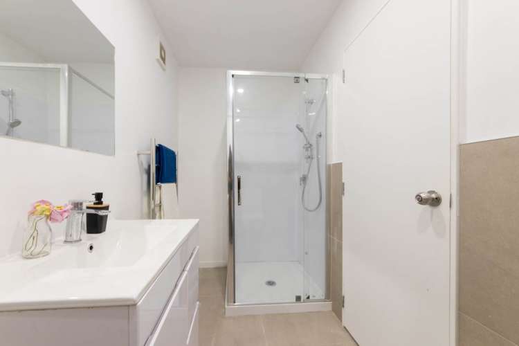 21 Helleur Road Massey_5