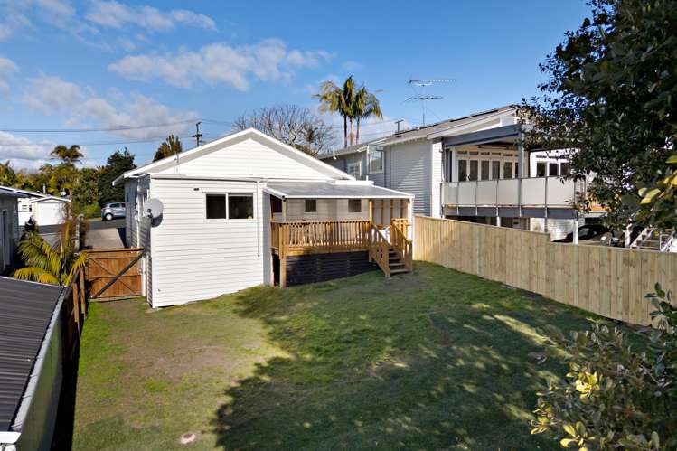 42 Warwick Avenue_1
