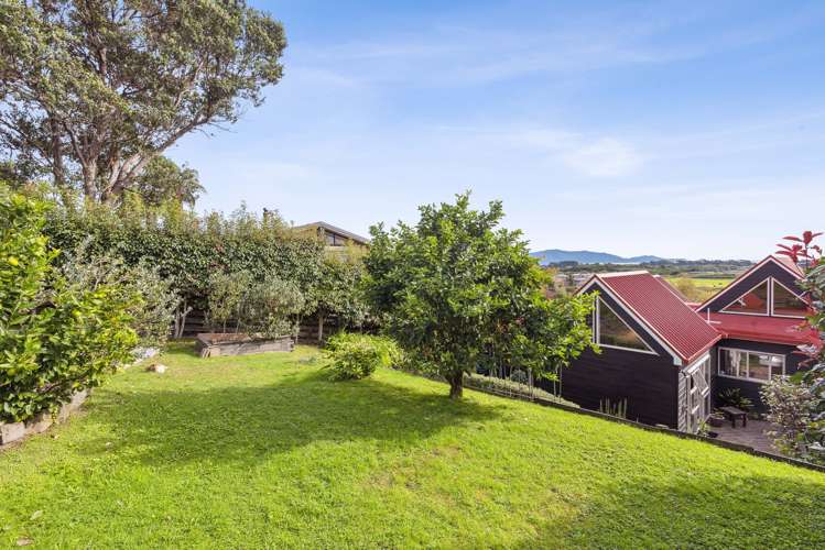75 Huia Street Waikanae_17