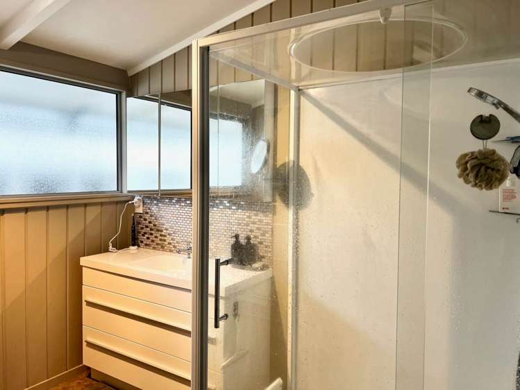 98 Torkar Road Clarks Beach_7