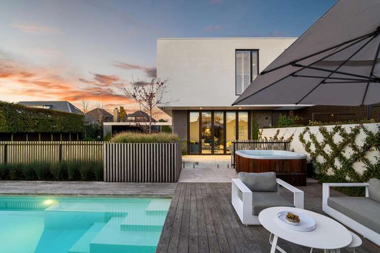 48 Clissold Street Merivale_1