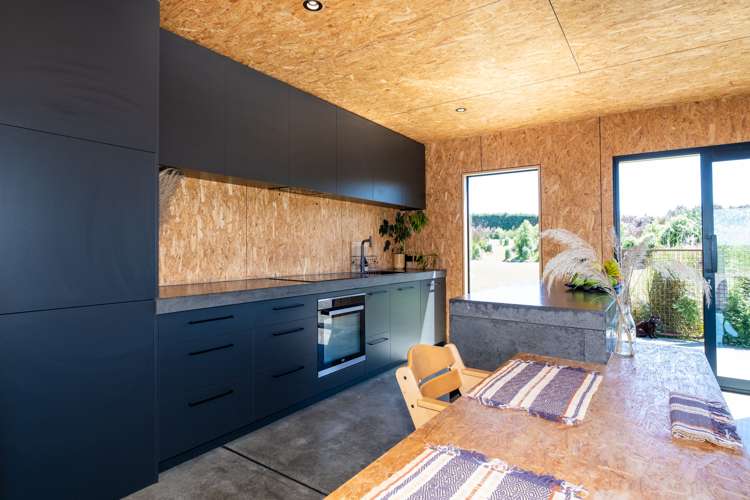 515 Doake Road Levels Valley_9