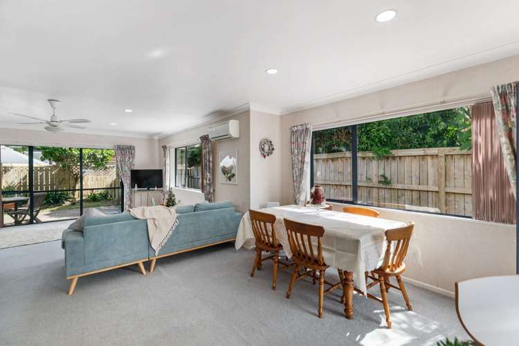 2/14 Campbell Place Papakura_5