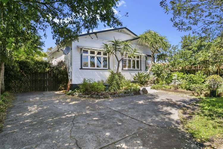 2/6 Rosier Road Glen Eden_13