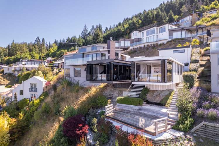 8A Olivers Place Queenstown_32
