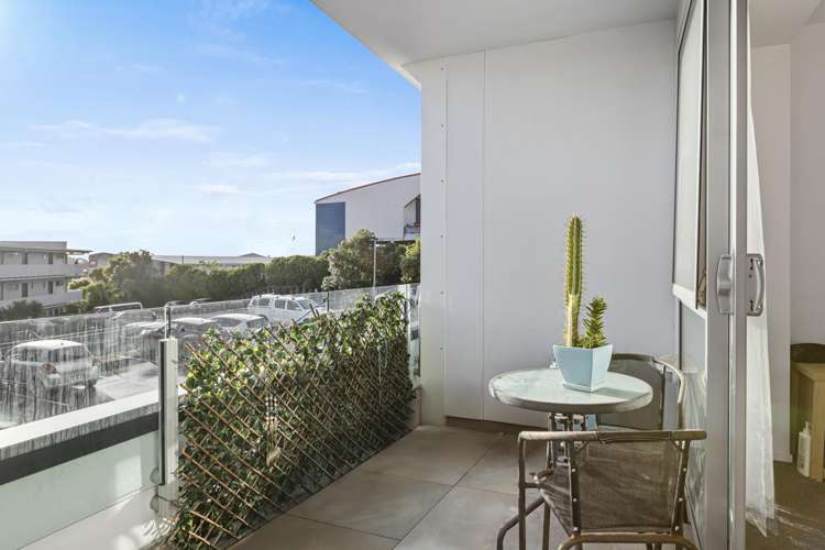 117/17 Link Crescent Stanmore Bay_8