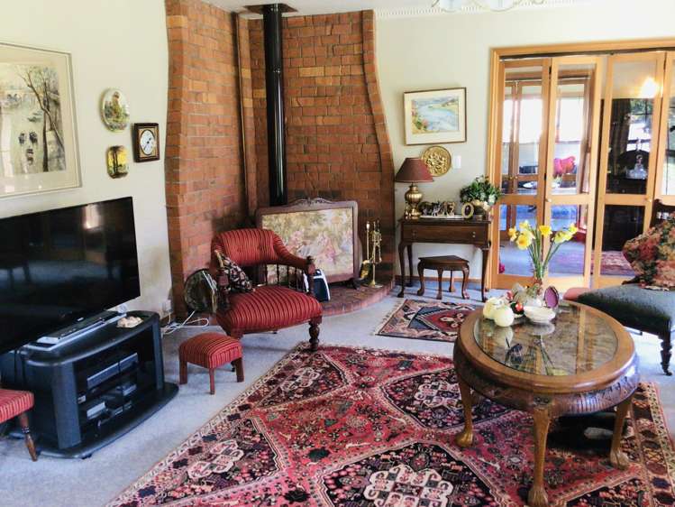 77 Beach Road East Elgin_8