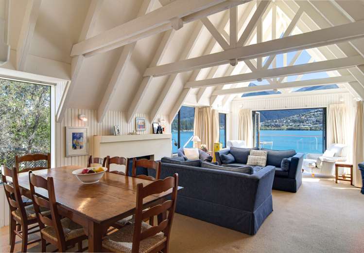 615 Peninsula Road Kelvin Heights_6