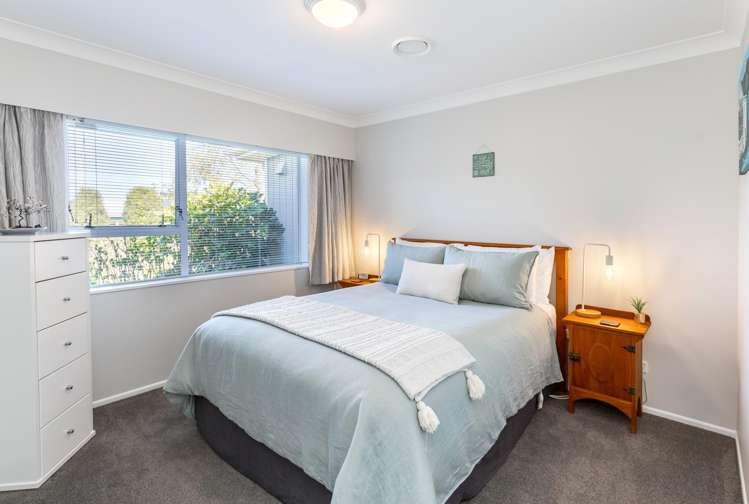 101 Lincoln Road Carterton_11