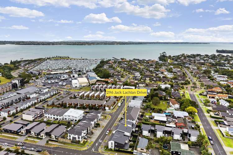 296 Jack Lachlan Drive Beachlands_28