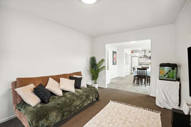 1/48 Menin Road Raumati South_5