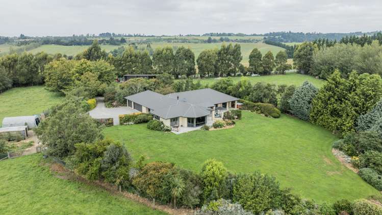 108 Spur Road Hadlow_18