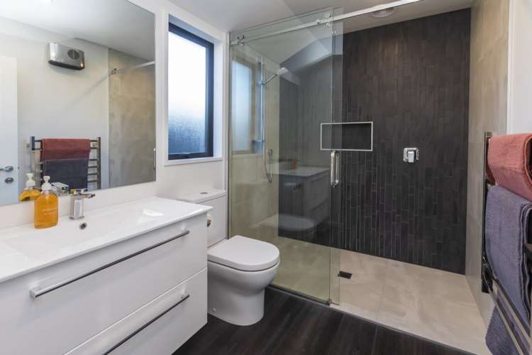 12 Verdeco Boulevard Lincoln_20