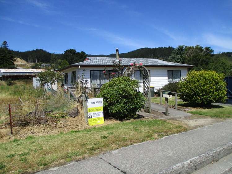 34 Eddystone Street Kaitangata_0